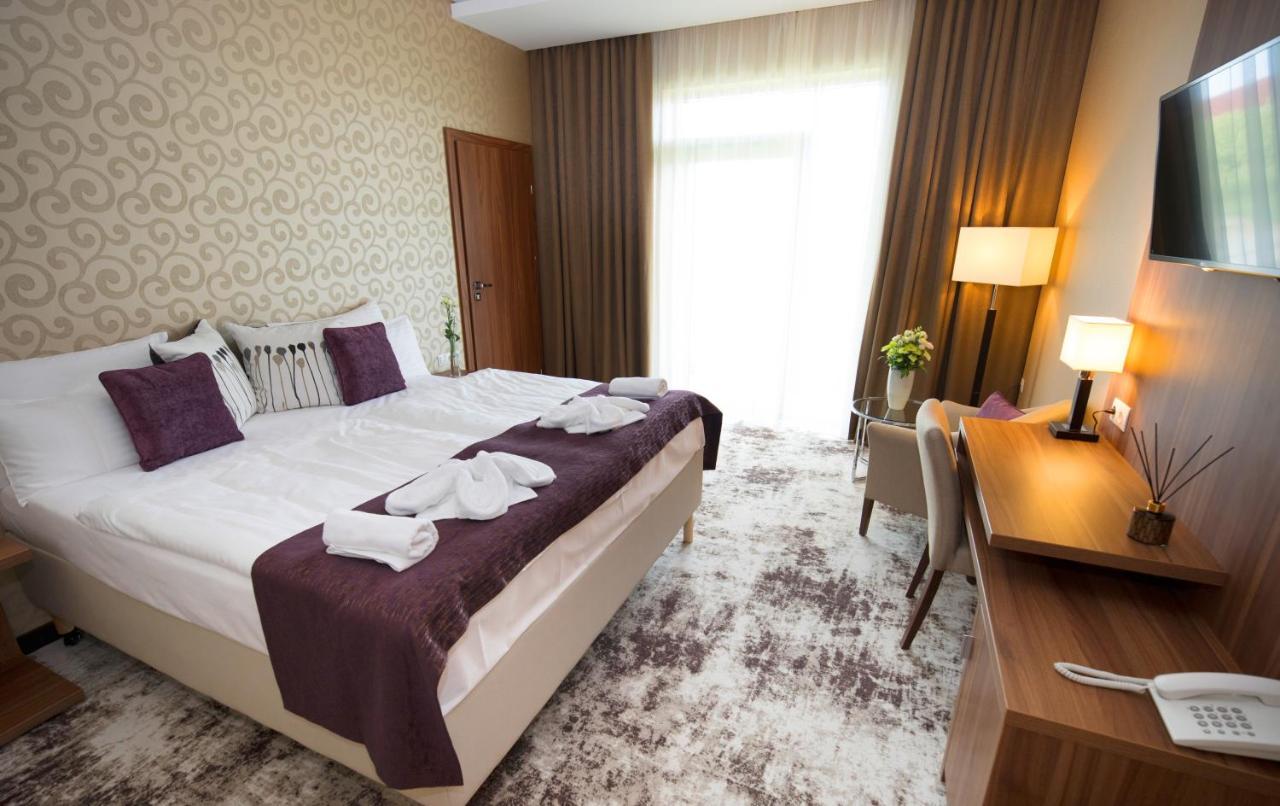 Outlet Hotel Polgar Экстерьер фото